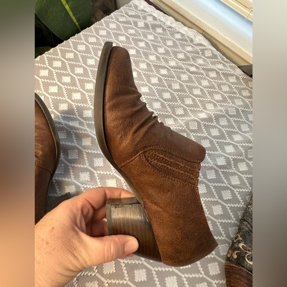 Baretraps Brown Ankle Boots Women’s Size 6M - Picture 9 of 13